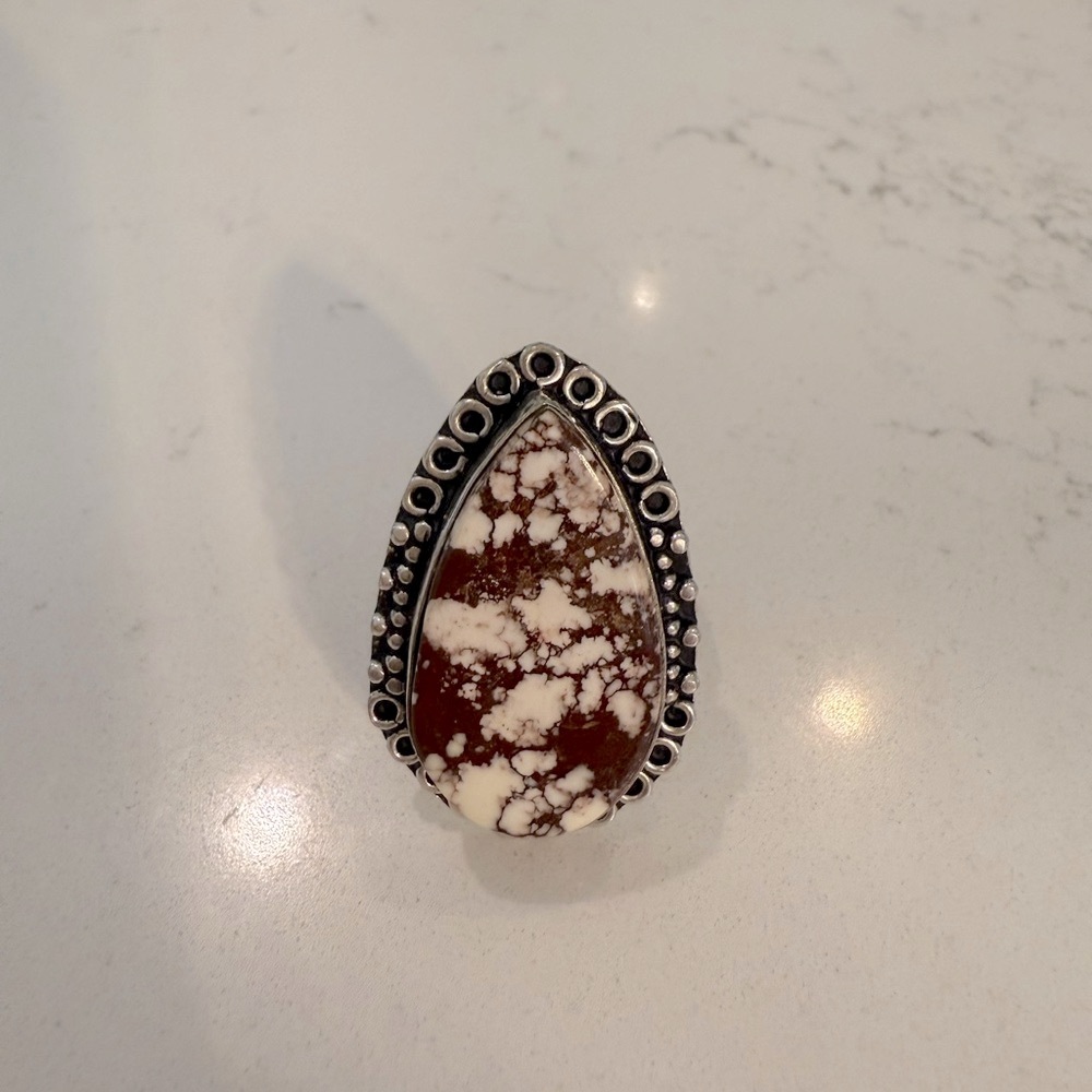 Elegant Brown and White gemstone Teardrop Ring